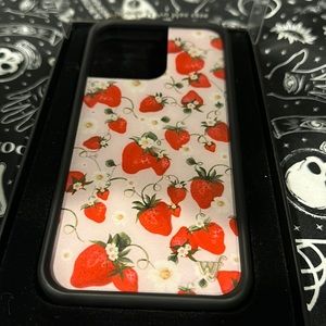 Wildflower iPhone 14 pro max strawberry fields case